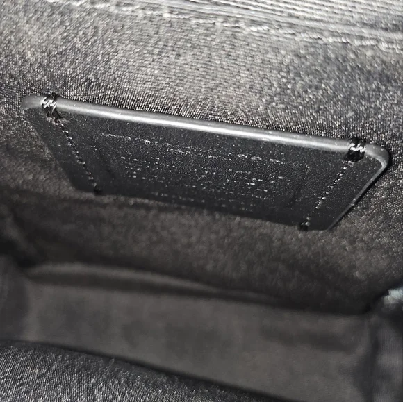 Coach Small Hudson Pack - Picture 3 of 8